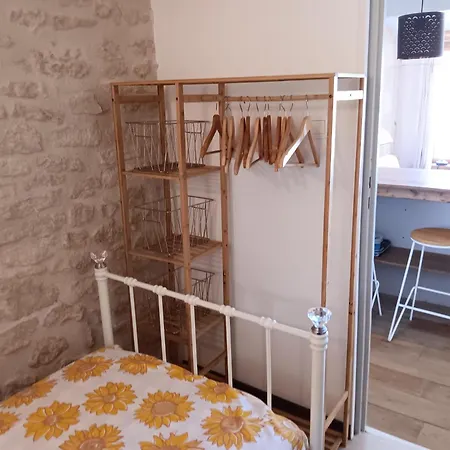 Peaceful Unique In The Countryside Javerlhac-et-la-Chapelle-Saint-Robert