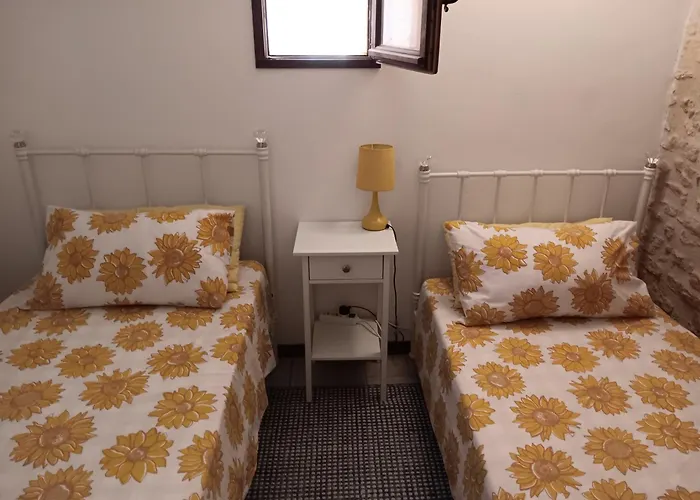 Vakantiehuis Peaceful Unique In The Countryside Javerlhac-et-la-Chapelle-Saint-Robert